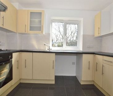 Wordsworth Mead, Redhill, Surrey, RH1 - Photo 5