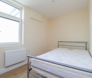 Crofts Street, Roath, Cardiff - Photo 6