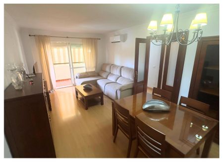 Piso en alquiler de larga temporada con terraza, garaje y trastero – Estepona - Photo 4