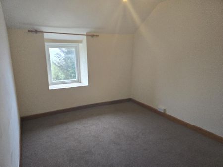 2 bedroom semi-detached house to rent - Photo 4