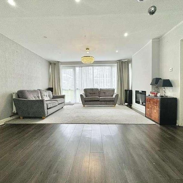 Estria Road, Edgbaston, Birmingham, B15 - Photo 1