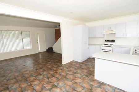 Great Location - Photo 5