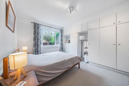 2 bedroom maisonette to rent - Photo 3