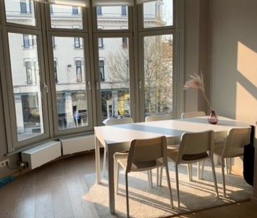 Vernieuwd appartement in volledig gerenoveerd herenhuis op wandelaf... - Foto 2