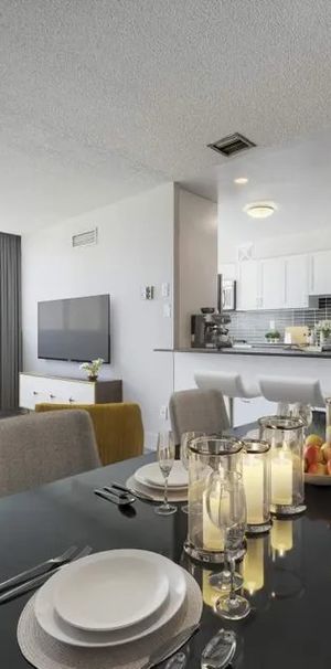 Dufferin Crossing - Photo 1