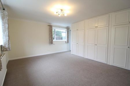 4 bedroom bungalow to rent - Photo 5