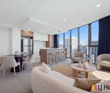 3 Bedroom Unit with Style, Space and Skyline Views - Photo 1