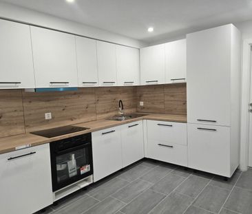 Appartement rénové de 2,5 pièces au rez-de-chaussée - Photo 1