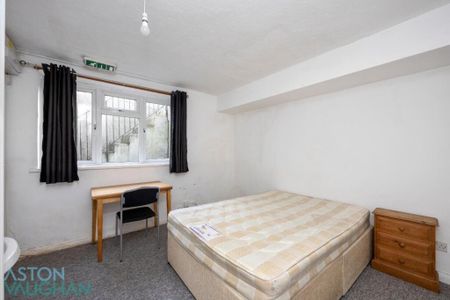 5 bedroom terraced house to rent - Photo 4