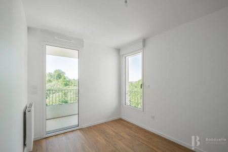 Rental Apartment Bordeaux Saint-Jean - Photo 3