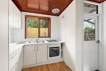 2 Farnham Street, Flemington VIC 3031 - Photo 5