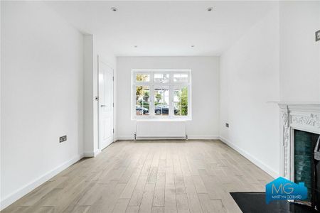 4 bedroom end of terrace house to rent - Photo 3