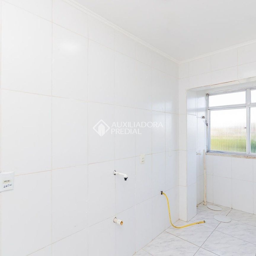 Apartamento JK com 1 quarto e 31m² para alugar em São Sebastião, Porto Alegre. - Photo 1