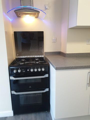 Room in a Shared House, The Limes Avenue, N11 - Photo 4
