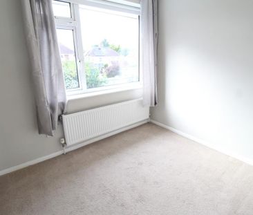 4 bedroom semi-detached house to rent - Photo 2