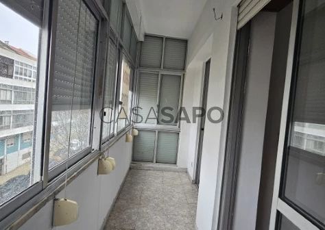Apartamento T3 para alugar em Almada