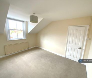 3 bedroom maisonette to rent - Photo 5