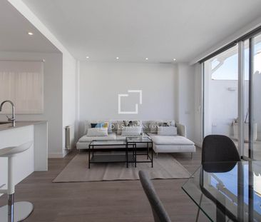 3-bedroom penthouse with a garage parking space for rent in Gran Ví... - Photo 3