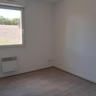Location Appartement 2 pièces 50m² BEAUNE LES MINES 87280 - Photo 4