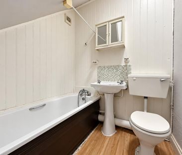 1 bedroom ground floor flat to rent - Photo 6