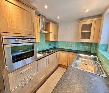 2 bedroom terraced house to rent - Photo 1