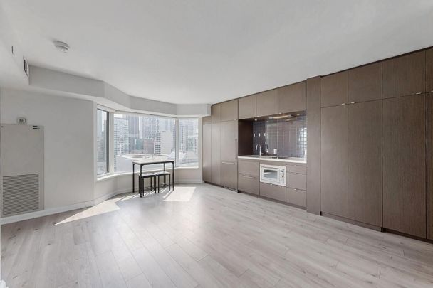 For Lease - 155 Yorkville Avenue Unit# 1704, Toronto, Ontario - Photo 1