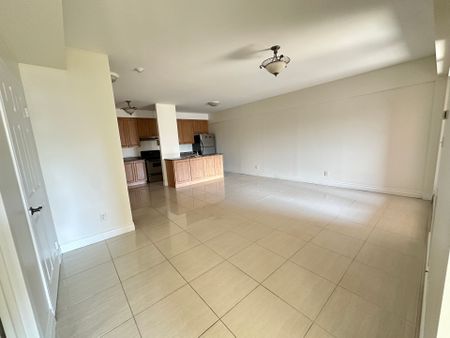 For Lease - 14961 Yonge Street Unit# 305, Aurora, Ontario - Photo 5