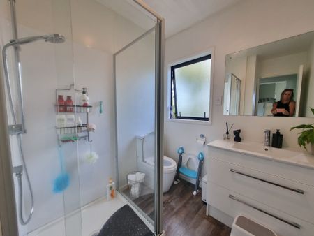 Central Beachlands, ready for summer! - Photo 3