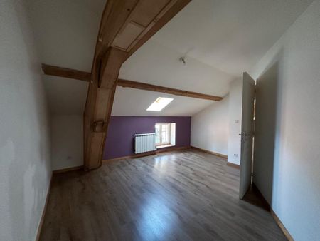 Joli F3 duplex de 65m2 à louer Unieux - Photo 3