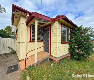 7a Meehan Place, Campbelltown NSW 2560 - Photo 3