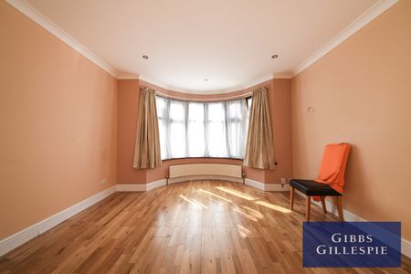 4 Bedroom House to rent - Photo 4