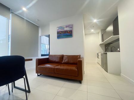 Fully furnished one bedroom apartments in Box Hill - Photo 4
