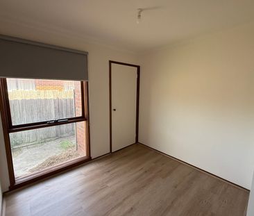 FRESHLY UPDATED FAMILY HOME IN A SPACIOUS SETTING! - Photo 2