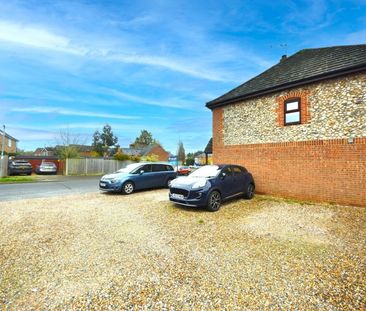 Ragstones, Oakland Way, Flackwell Heath,HP10 - Photo 1