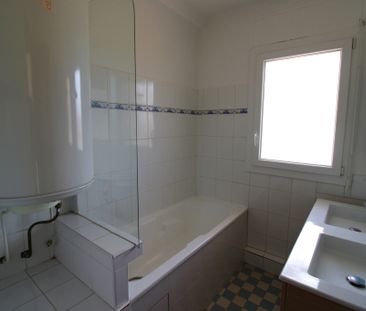 Location Appartement 2 pièces 54m² TOULON 83000 - Photo 5