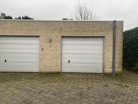 Recent vernieuwd triplex appartement met 2 slaapkamers - Photo 3