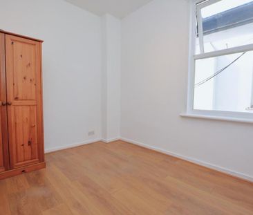 1 bedroom property to rent - Photo 2