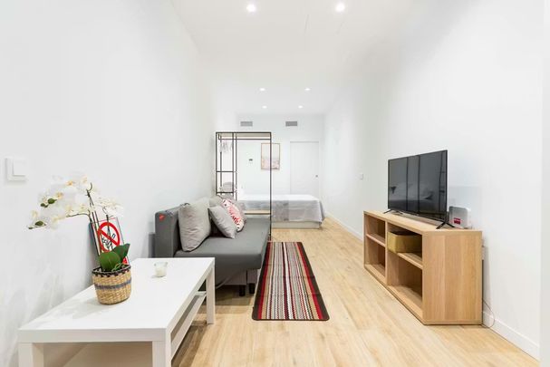 Carrer de Jordi de Sant Jordi, Valencia, Valencian Community 46022 - Photo 1