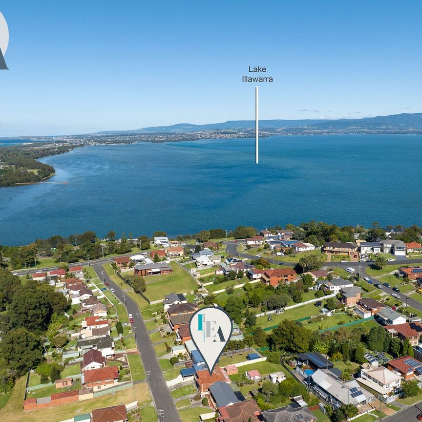 Neat & Tidy Studio Living - Photo 2