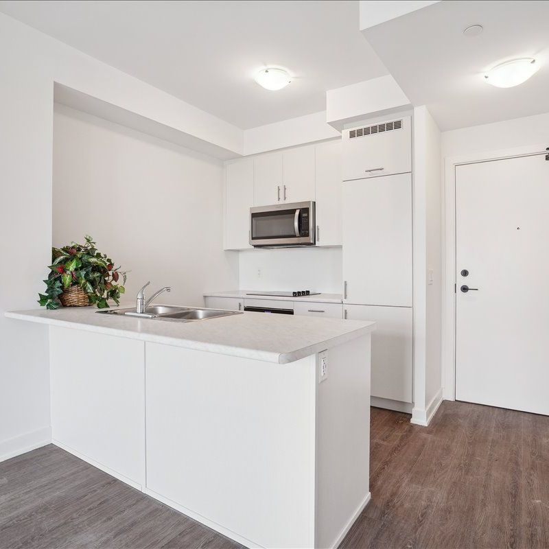 For Lease - 600 North Service Road Unit# 420, Hamilton, Ontario - Photo 1