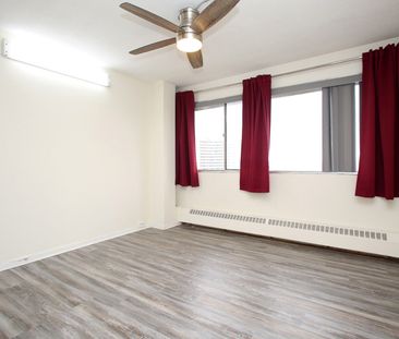 For Lease - 10 Sunny Glen Way Unit# 2007, Toronto, Ontario - Photo 5