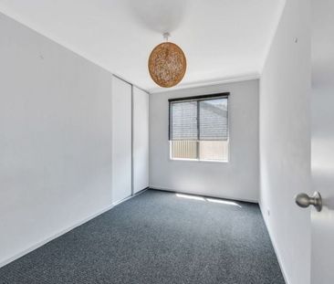 1A Regent St, Port Elliot SA 5212 - House For Rent | Domain - Photo 6