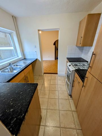 4 Bed Terraced House, Kennington Avenue, BS15 - Photo 5