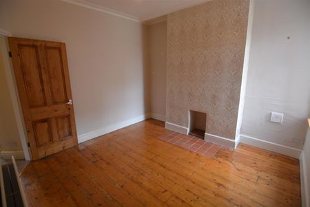 Baytree Road, Birkenhead - Photo 3