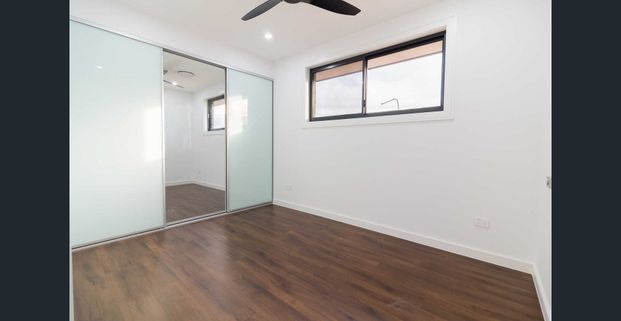 Brand New Modern Contemporary Family Home!!! - Photo 1