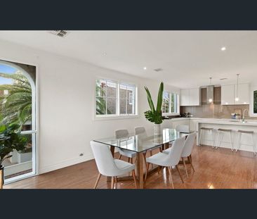 FABULOUS BEACHSIDE HOME - Photo 3