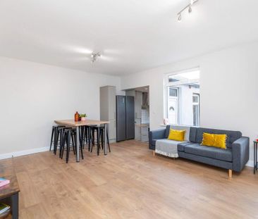 6 bedroom house to rent - Photo 2