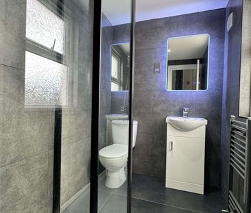 Modern studio rooms in L9, bills included Room 3 - Photo 4