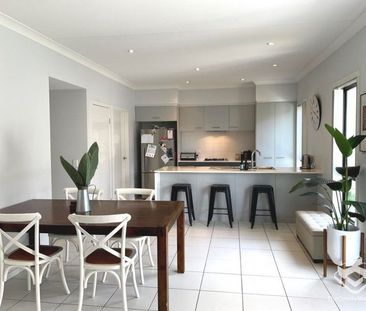 Furnished Studio Apartment - All Bills Included - Resort Style Comp... - Photo 2