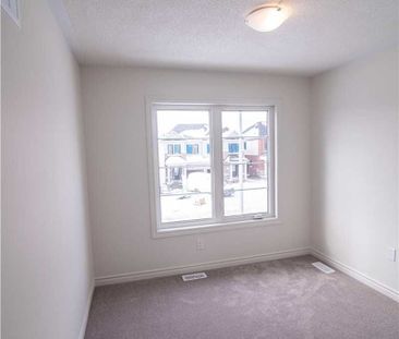 For Lease - 19 Greer Street, Barrie, Ontario - Photo 4